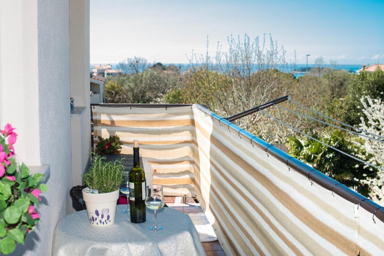 Apartment Studio Lara Rovinj Exterior photo